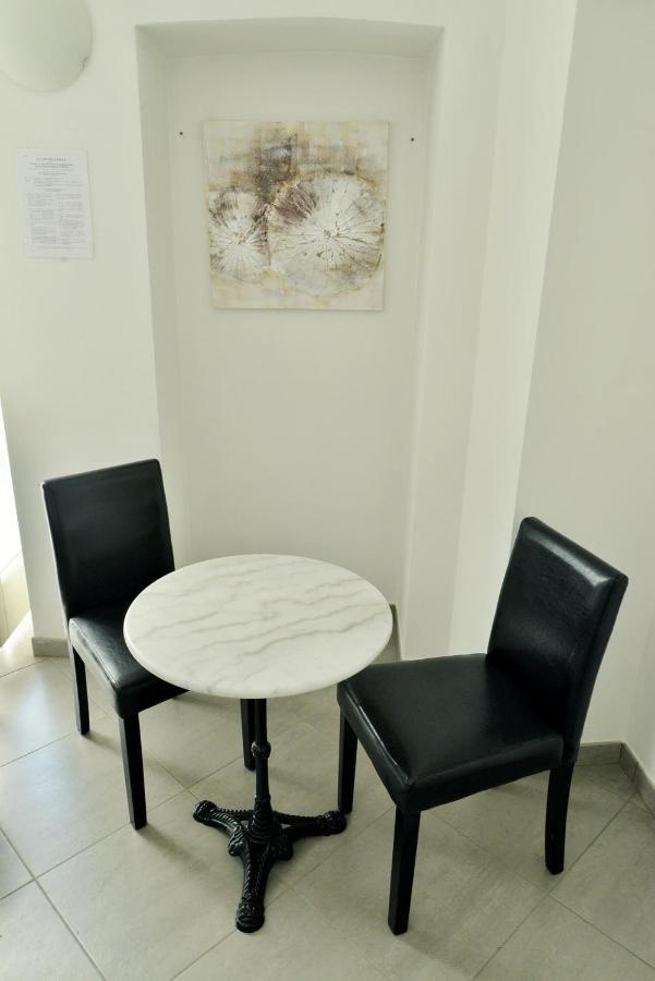 La Terrazza Vercelli Bed & Charme Bagian luar foto