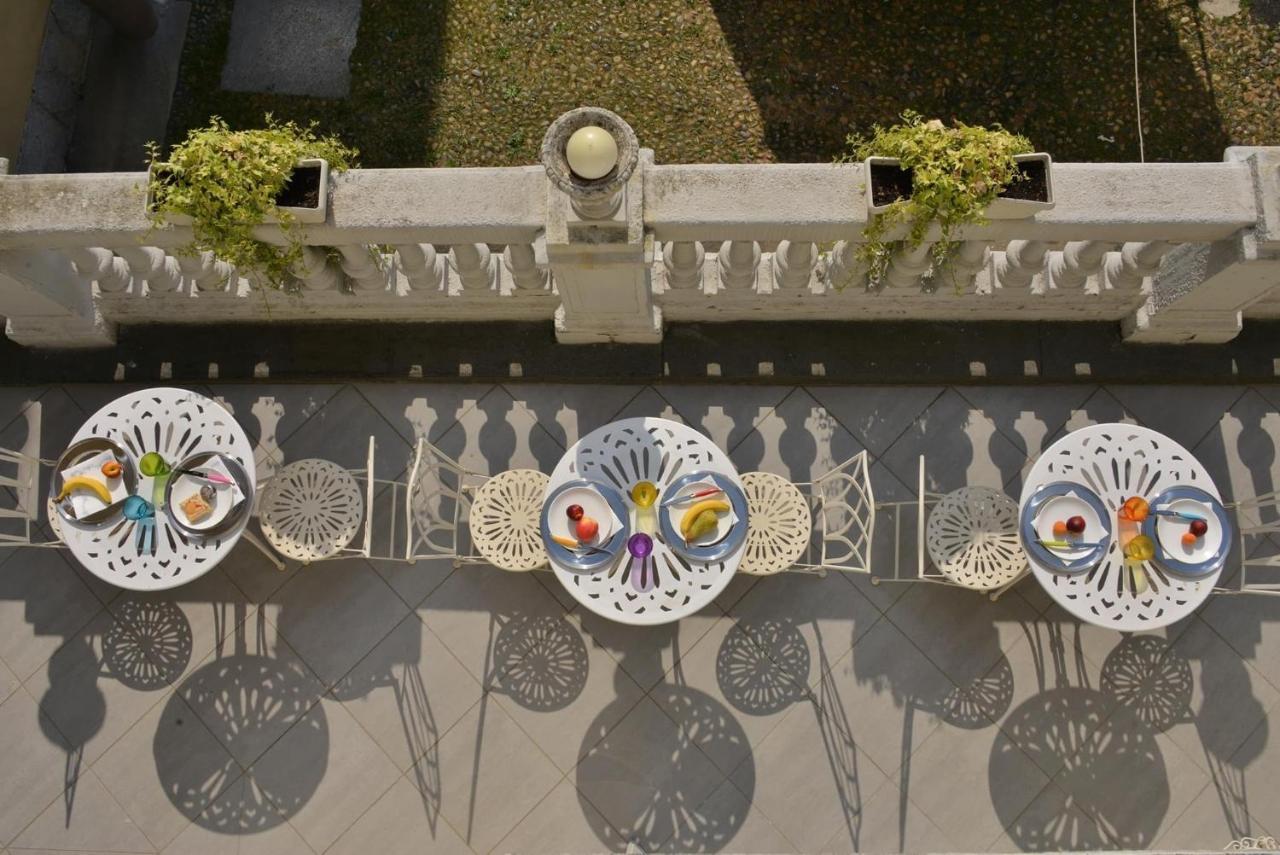 La Terrazza Vercelli Bed & Charme Bagian luar foto