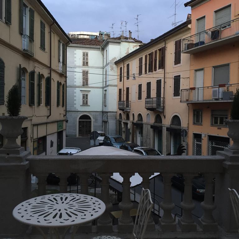 La Terrazza Vercelli Bed & Charme Bagian luar foto