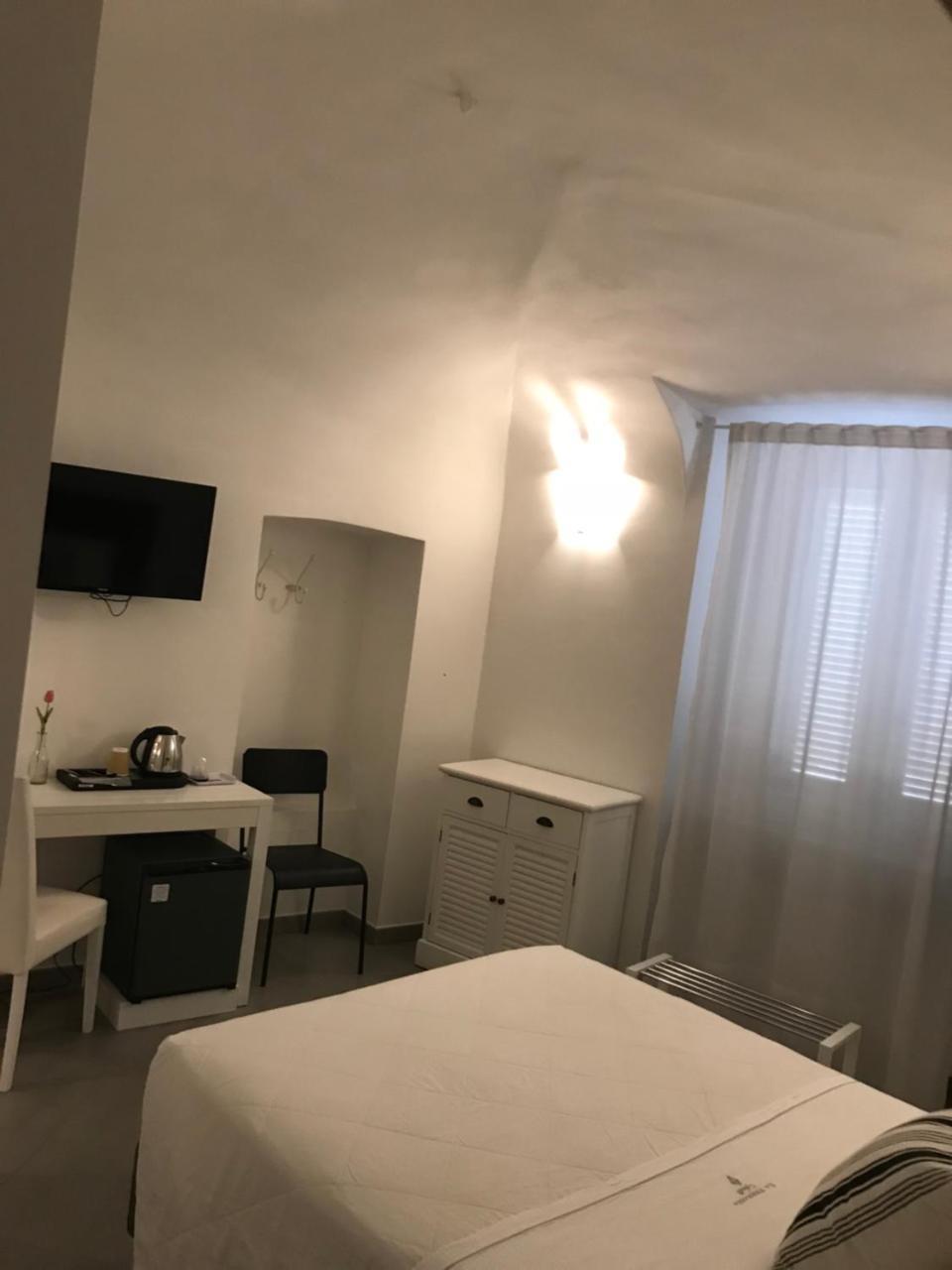 La Terrazza Vercelli Bed & Charme Bagian luar foto